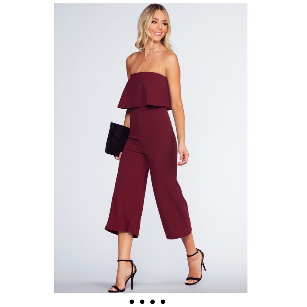 Aaliyah cropped jumpsuit in burgundy